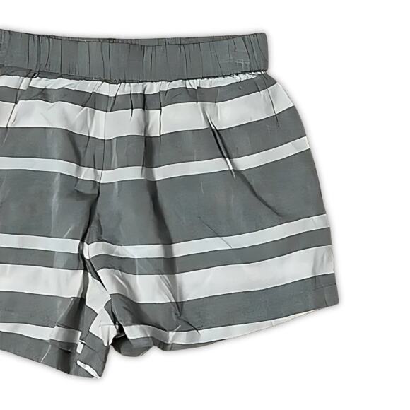 Nordstrom Casual Shorts Elastic Waist Rayon Striped Pattern Gray Girls 8/10 NWOT - Picture 2 of 8